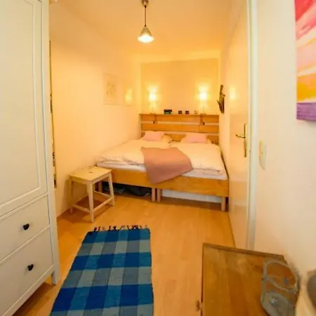 アパート Wohlfuehloase Am Weissen Hirsch ドレスデン